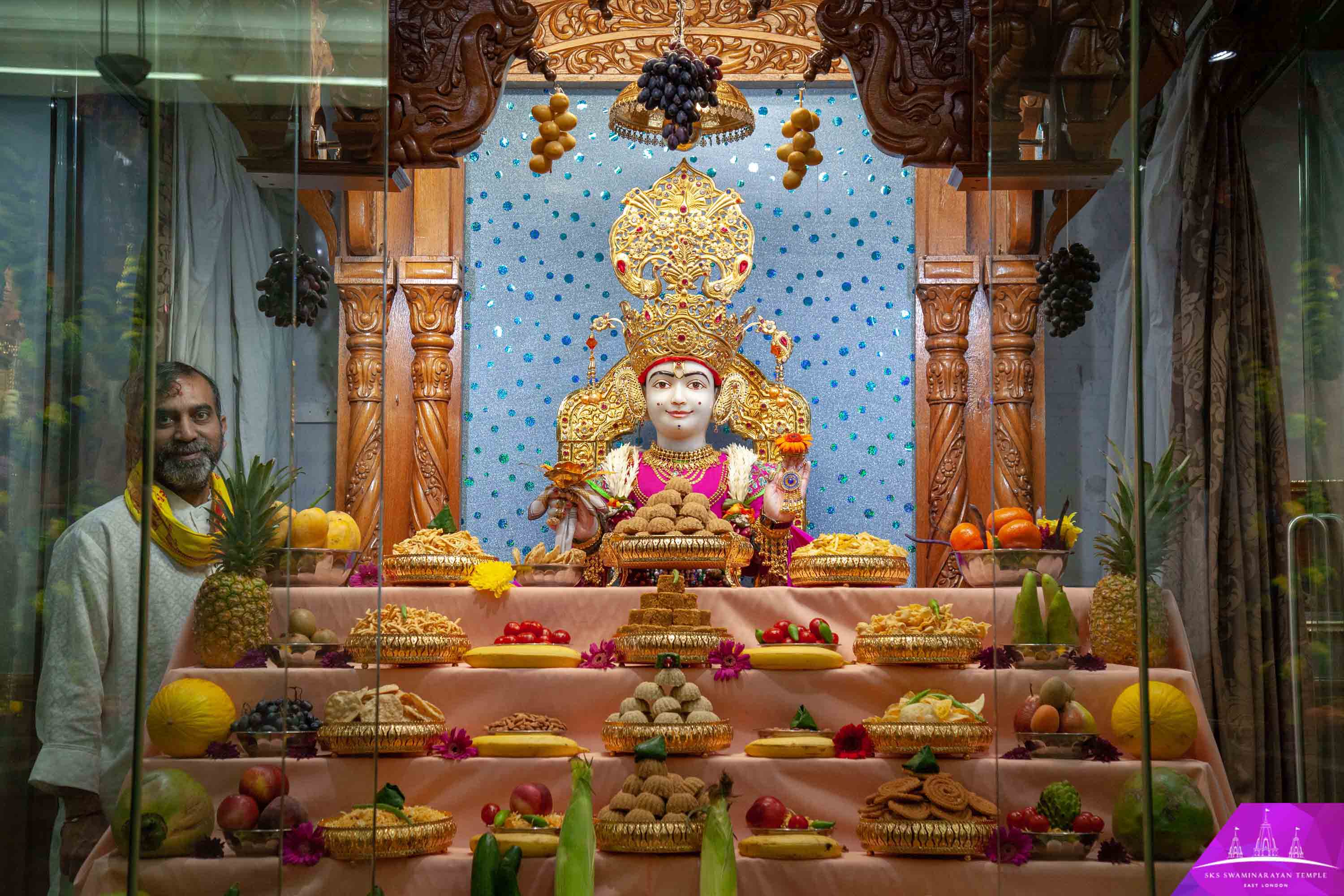 ©1987-2017 SKS Swaminarayan Temple East London